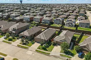 1012 Friesian Ln, Aubrey, TX 76227 - Photo 33