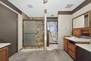 508 Lilac Dr, Granbury, TX 76049 - Photo 15