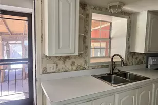 508 Lilac Dr, Granbury, TX 76049 - Photo 11