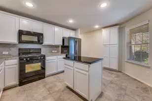 2325 Beachfront Dr, Frisco, TX 75036 - Photo 3