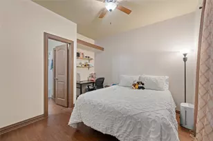 2410 S 2nd St, Waco, TX 76706 - Photo 9