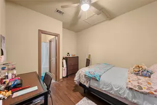 2410 S 2nd St, Waco, TX 76706 - Photo 11