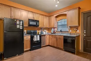 2410 S 2nd St, Waco, TX 76706 - Photo 3