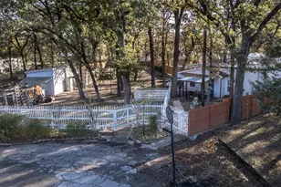 9953 Green Tree Ln, Wills Point, TX 75169 - Photo 3
