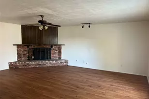 1826 Legend Dr, Garland, TX 75040 - Photo 3