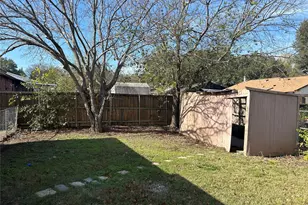 1826 Legend Dr, Garland, TX 75040 - Photo 11