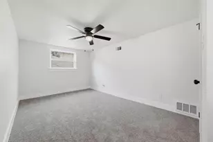 6922 Trailcrest Dr, Dallas, TX 75232 - Photo 17