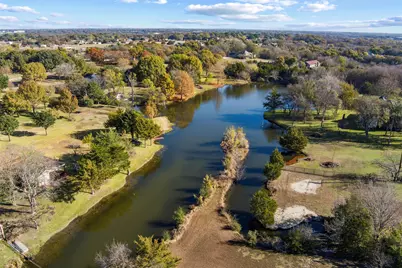 1205 N Creek Circle, Waxahachie, TX 75165 - Photo 37