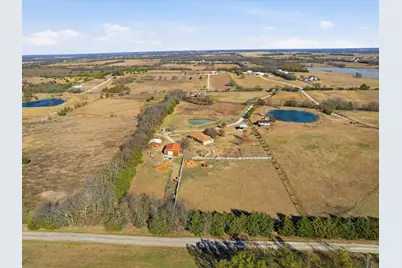 8402 County Road 501, Blue Ridge, TX 75424 - Photo 11