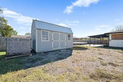 1223 Country Club Road, Cleburne, TX 76033 - Photo 21