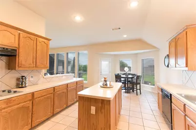 12645 Lillybrook Lane, Fort Worth, TX 76244 - Photo 11