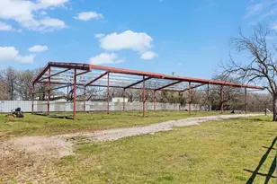 1641 E Henderson St, Cleburne, TX 76031 - Photo 5