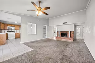 8817 Vernon Dr, Rowlett, TX 75088 - Photo 5