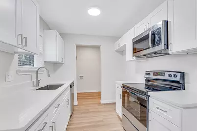 308 Avenue E, Ennis, TX 75119 - Photo 9