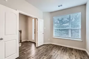 301 E Lamar St, McKinney, TX 75069 - Photo 5