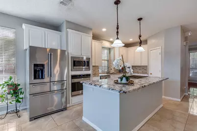 2405 N Hunter Place Lane, Arlington, TX 76006 - Photo 9
