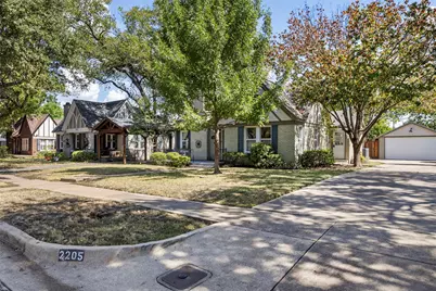 2205 Stanley Avenue, Fort Worth, TX 76110 - Photo 3