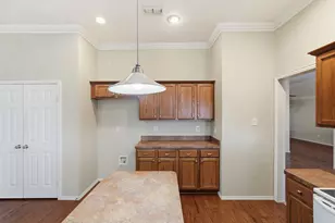 915 Hidden Oaks Dr, Burleson, TX 76028 - Photo 17