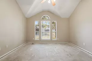 915 Hidden Oaks Dr, Burleson, TX 76028 - Photo 23