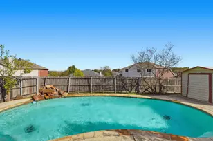 915 Hidden Oaks Dr, Burleson, TX 76028 - Photo 33