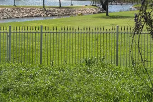 3718 W Rochelle Rd, Irving, TX 75062 - Photo 31