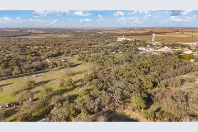 223 W Gaithings, Covington, TX 76636 - Photo 7