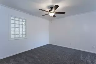 7450 Holly Hill Dr, Dallas, TX 75231 - Photo 17