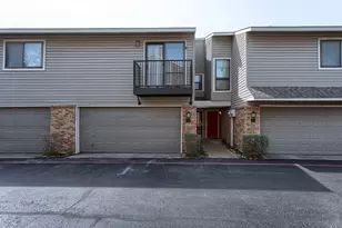 7450 Holly Hill Dr, Dallas, TX 75231 - Photo 29