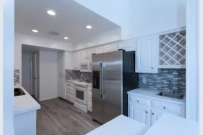 7450 Holly Hill Drive #105, Dallas, TX 75231 - Photo 9