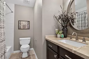 8615 Oak Valley Ct, Irving, TX 75063 - Photo 27