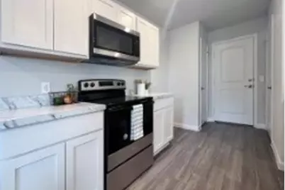 328 Azalea Trail, Granbury, TX 76048 - Photo 5