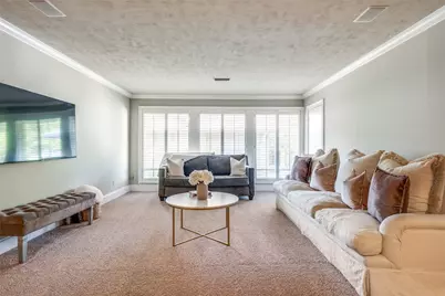 6353 Diamond Head Circle #D, Dallas, TX 75225 - Photo 5