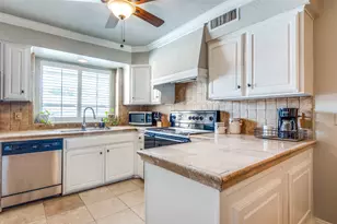 6353 Diamond Head Cir, Dallas, TX 75225 - Photo 11