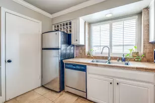 6353 Diamond Head Cir, Dallas, TX 75225 - Photo 13