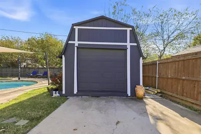 713 Crestview Drive, Burleson, TX 76028 - Photo 27