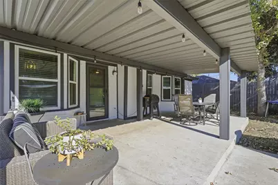 713 Crestview Drive, Burleson, TX 76028 - Photo 23