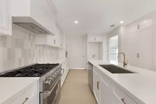 2707 Quail Ridge Dr, Carrollton, TX 75006 - Photo 9