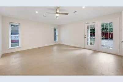 2707 Quail Ridge Drive, Carrollton, TX 75006 - Photo 21