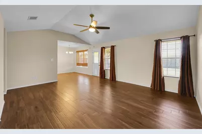 204 Wildcat Drive, Waco, TX 76705 - Photo 5