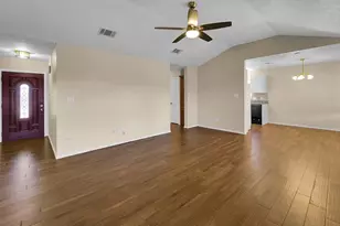 204 Wildcat Dr, Waco, TX 76705 - Photo 7