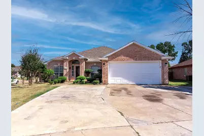 1524 Ballesteros Court, Arlington, TX 76014 - Photo 1