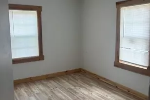 324 Dewey St, Deport, TX 75435 - Photo 5