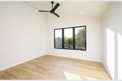 10142 Coppedge Lane, Dallas, TX 75229 - Photo 33