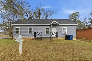 613 W Murray St, Denison, TX 75020 - Photo 1