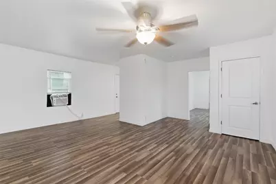 613 W Murray Street, Denison, TX 75020 - Photo 17