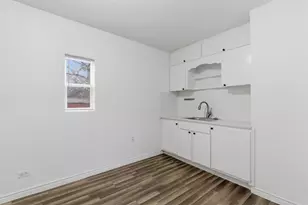 613 W Murray St, Denison, TX 75020 - Photo 5