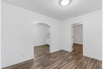 613 W Murray Street, Denison, TX 75020 - Photo 9