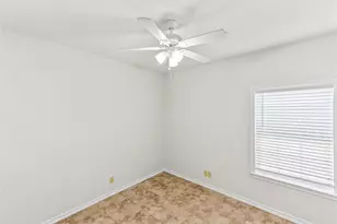 195 Ashland Dr, Woodway, TX 76712 - Photo 11