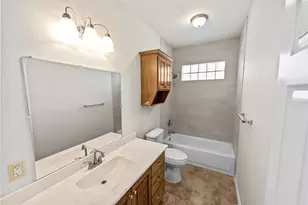 195 Ashland Dr, Woodway, TX 76712 - Photo 13