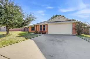 508 Arbor Ln, Burleson, TX 76028 - Photo 3